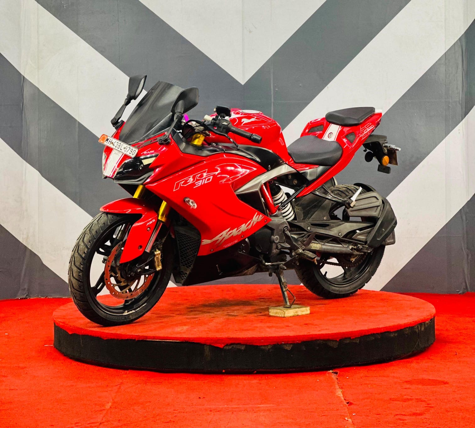 Apache RR310 2018